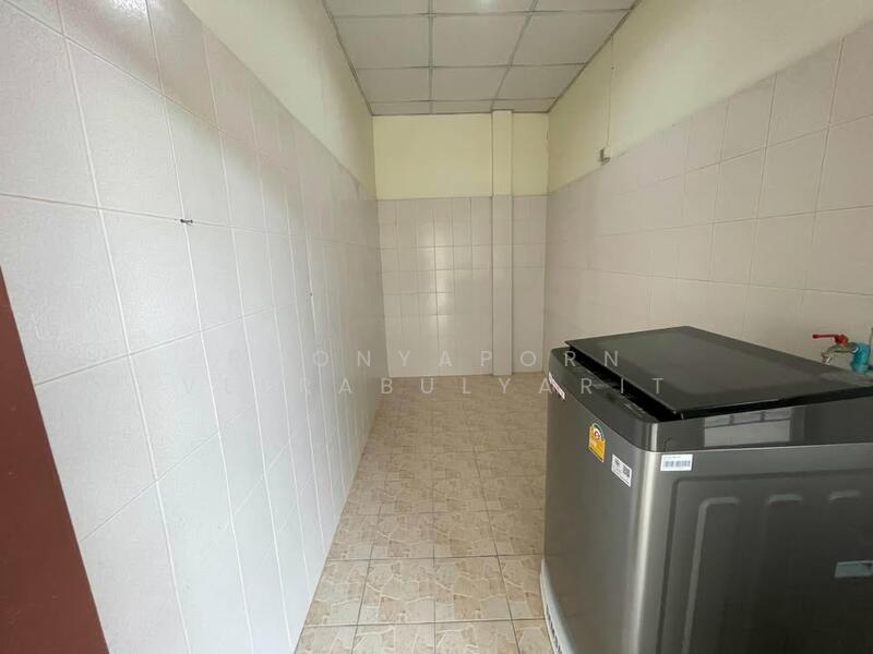 ให้เช่า - ให้เช่า บ้านเดี่ยว ซอยจรัญสนิทวงศ์ 1 : Detached house Soi Charansanitwong 1, กรุงเทพ