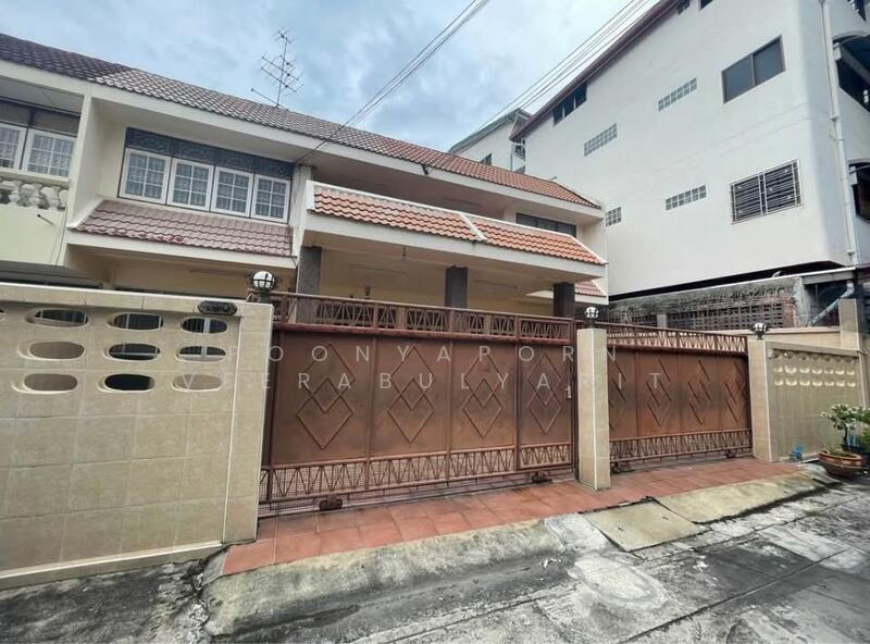 ให้เช่า - ให้เช่า บ้านเดี่ยว ซอยจรัญสนิทวงศ์ 1 : Detached house Soi Charansanitwong 1, กรุงเทพ