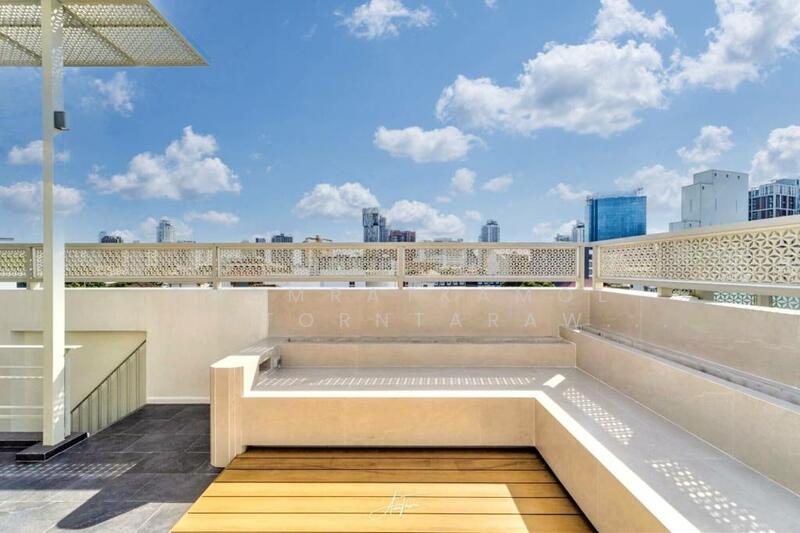 ขาย - heart ekkamai, กรุงเทพ