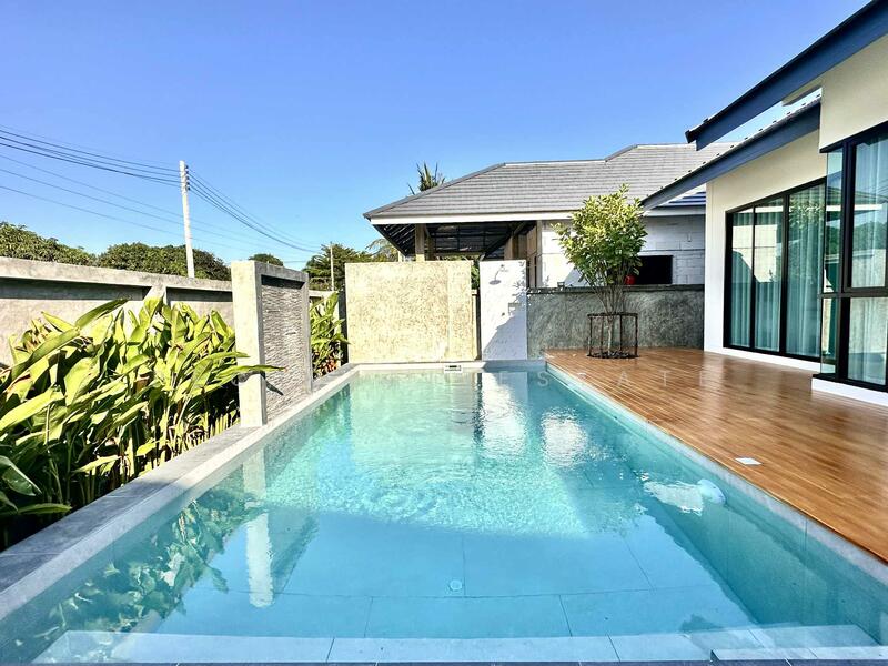 Pool Villa – 4-Bedroom Villa for Sale in Huay Yai, Chon Buri (Pattaya), Bang Lamung, Bang Lamung (Pattaya), Chon Buri (Pattaya), 4 Bedrooms, 230 sqm, Single Detached House For Sale, by PLC Real Estate, 500012750 - DDproperty.com