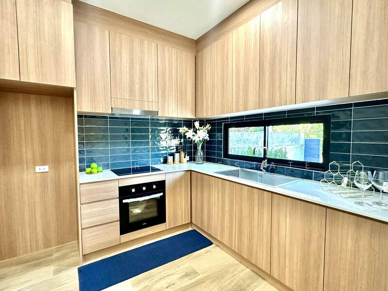 Pool Villa – 4-Bedroom Villa for Sale in Huay Yai, Chon Buri (Pattaya), Bang Lamung, Bang Lamung (Pattaya), Chon Buri (Pattaya), 4 Bedrooms, 230 sqm, Single Detached House For Sale, by PLC Real Estate, 500012750 - DDproperty.com