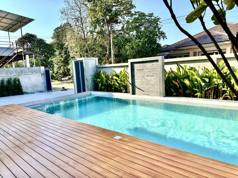 Pool Villa – 4-Bedroom Villa for Sale in Huay Yai, Chon Buri (Pattaya), Bang Lamung, Bang Lamung (Pattaya), Chon Buri (Pattaya), 4 Bedrooms, 230 sqm, Single Detached House For Sale, by PLC Real Estate, 500012750 - DDproperty.com