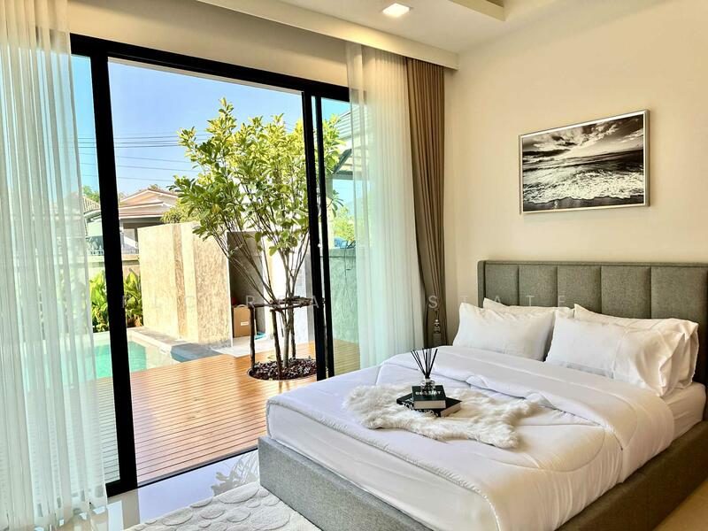 Pool Villa – 4-Bedroom Villa for Sale in Huay Yai, Chon Buri (Pattaya), Bang Lamung, Bang Lamung (Pattaya), Chon Buri (Pattaya), 4 Bedrooms, 230 sqm, Single Detached House For Sale, by PLC Real Estate, 500012750 - DDproperty.com