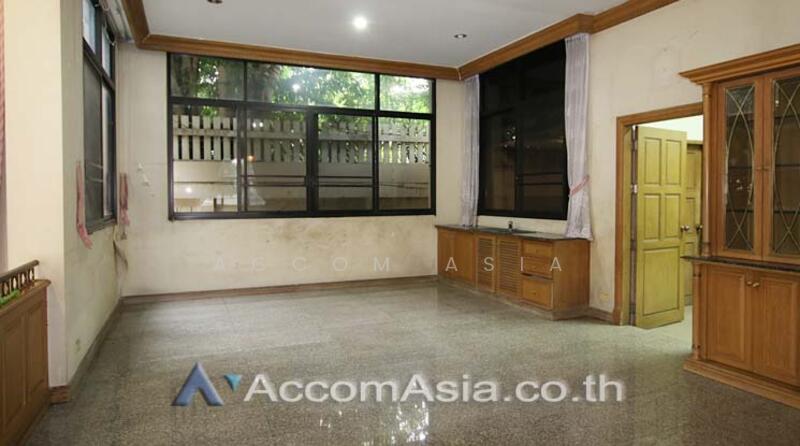 ให้เช่า - Home Office 9 Bedrooms House for Rent in Sukhumvit, Bangkok near BTS Phrom Phong - BTS Thong Lo, กรุงเทพ