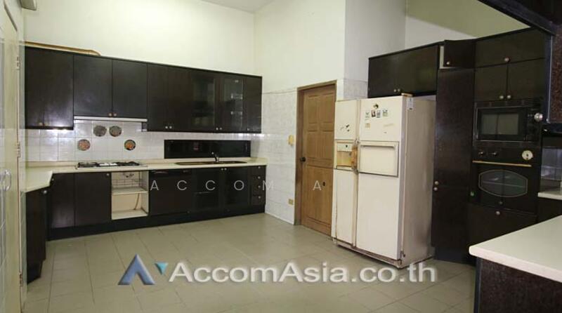 ให้เช่า - Home Office 9 Bedrooms House for Rent in Sukhumvit, Bangkok near BTS Phrom Phong - BTS Thong Lo, กรุงเทพ