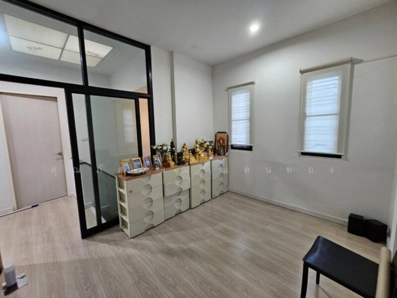 ให้เช่า - ถนนลาดพร้าว,วิภาวดี-รังสิต,รัชดา ซอยลาดพร้าว18 ทรงสะอาด แขวงจอมพล เขตจตุจักร กรุงเทพ 10900, กรุงเทพ