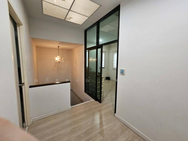 ให้เช่า - ถนนลาดพร้าว,วิภาวดี-รังสิต,รัชดา ซอยลาดพร้าว18 ทรงสะอาด แขวงจอมพล เขตจตุจักร กรุงเทพ 10900, กรุงเทพ