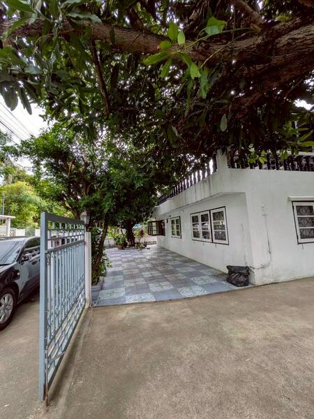 ให้เช่า - Quaritz Rama 9 : ควาริทซ์ พระราม9, กรุงเทพ