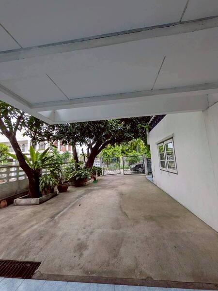 ให้เช่า - Quaritz Rama 9 : ควาริทซ์ พระราม9, กรุงเทพ