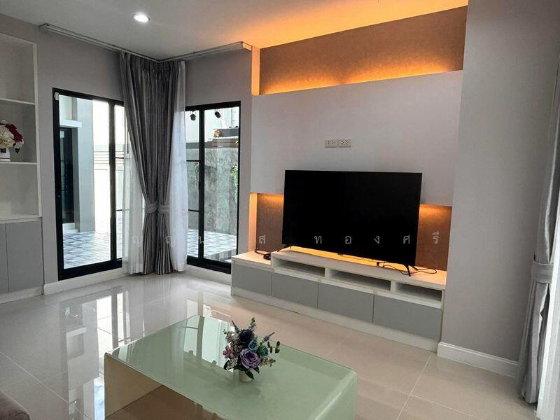 ให้เช่า - The Complete Sriracha, ชลบุรี