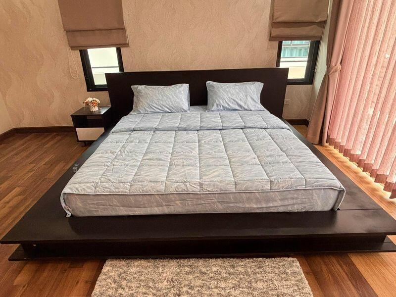 For Rent - The Complete Sriracha, Chon Buri