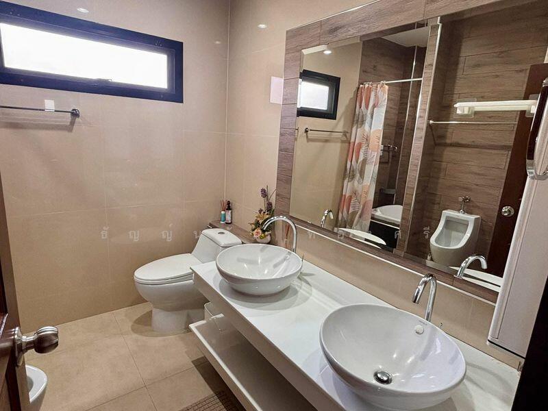 ให้เช่า - The Complete Sriracha, ชลบุรี