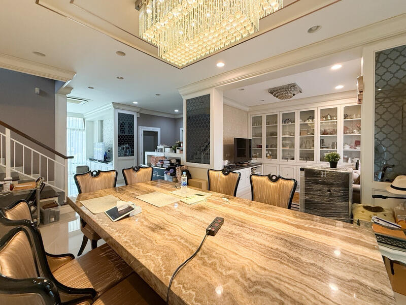 ขาย - Setthasiri Pattanakarn : เศรษฐสิริ พัฒนาการ, กรุงเทพ