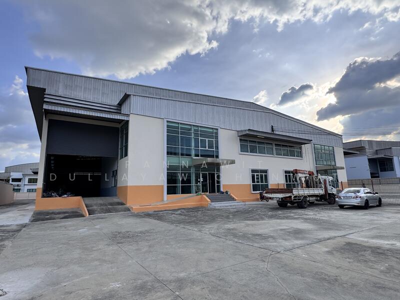 ให้เช่า - โกดัง ให้เช่า 3,168 ตร.ม. ตำบล บางพลีใหญ่, บางพลี, สมุทรปราการ (รหัส : JKP319), สมุทรปราการ