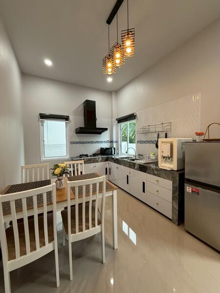 ขาย - บ้านใหม่ พลูวิลล่าหลังใหญ่ ใกล้สนามบินหาดใหญ่ น้ำไม่ท่วม ราคาดี, สงขลา