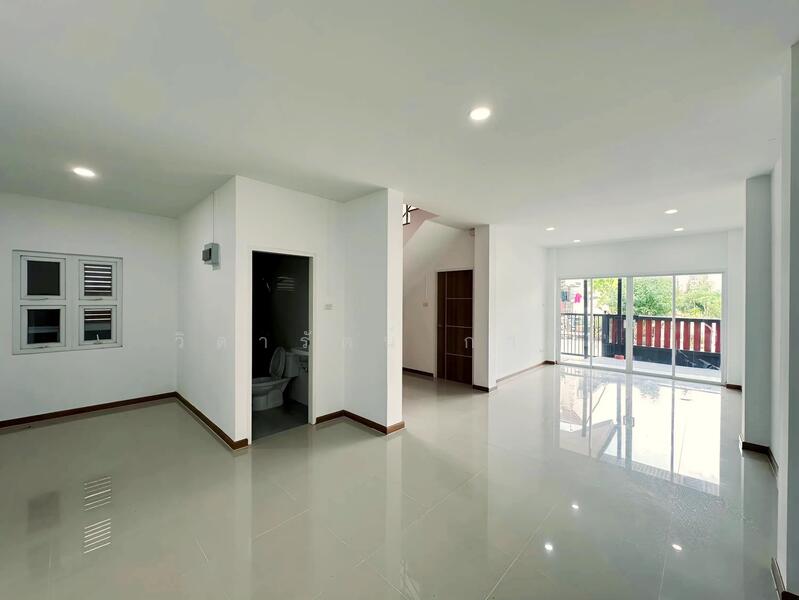 For Rent - หมู่บ้าน ลภาวัน 1, Nonthaburi