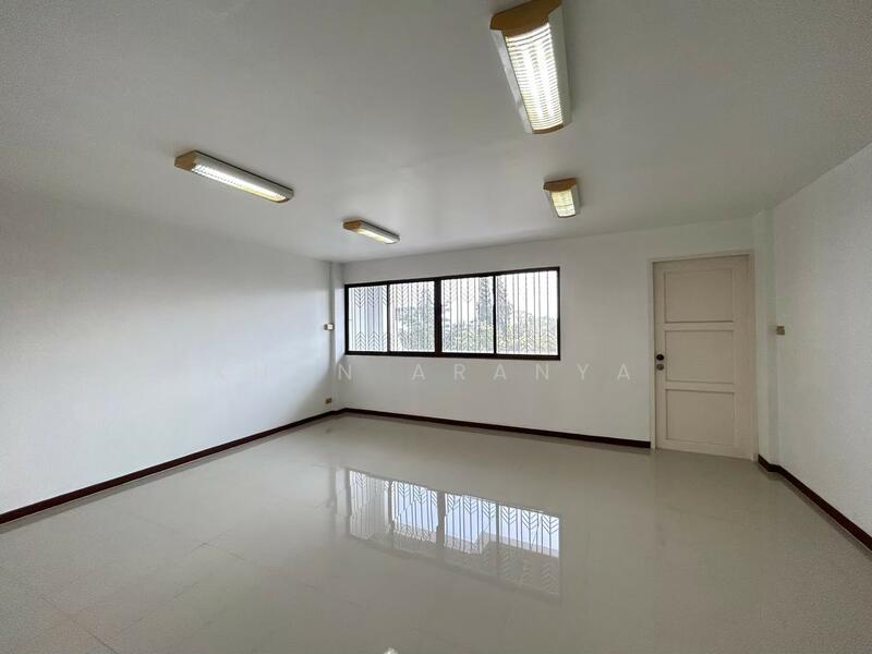 ให้เช่า - ถนนสุขุมวิท71 บ้านพัฒนเวศน์, กรุงเทพ