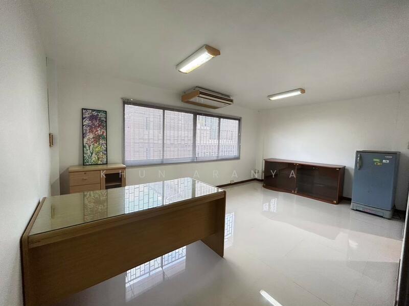 For Rent - ถนนสุขุมวิท71 บ้านพัฒนเวศน์, Bangkok