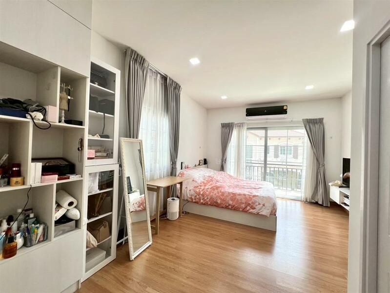 ขาย - โกลเด้น นีโอ 2 บางแค (Golden Neo 2 Bangkhae), กรุงเทพ