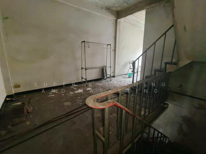 ขาย - ตึกเเถว บางเเค ถนนบางเเค, กรุงเทพ