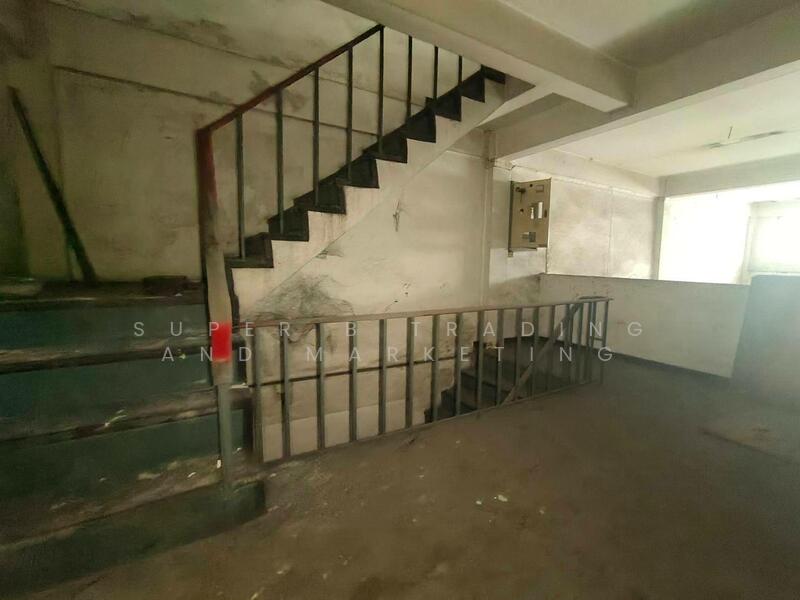 ขาย - ตึกเเถว บางเเค ถนนบางเเค, กรุงเทพ