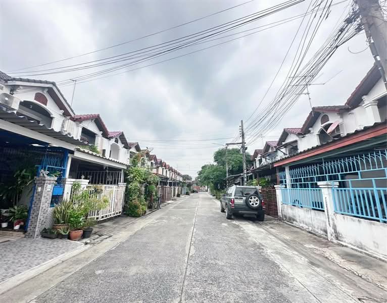 หมู่บ้านริมสวนวิลล่า รามคำแหง139, Bangkok, Saphan Sung, Saphan Sung, Bangkok, 2 Bedrooms, 80 sqm, Townhouse For Sale, by คุณ อาทิตยา พรมชัยชนะ (พลู), 500013577 - DDproperty.com