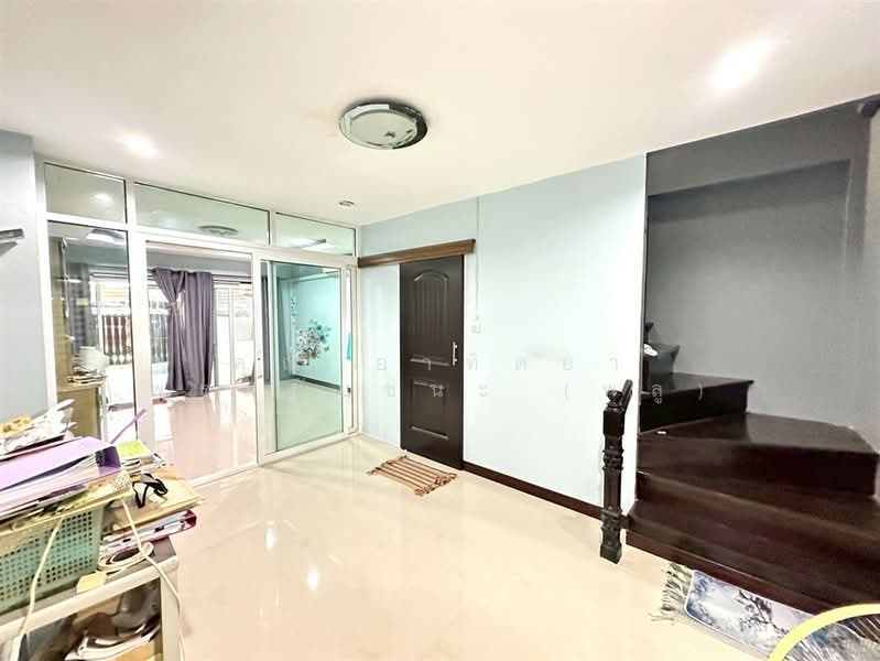 หมู่บ้านริมสวนวิลล่า รามคำแหง139, Bangkok, Saphan Sung, Saphan Sung, Bangkok, 2 Bedrooms, 80 sqm, Townhouse For Sale, by คุณ อาทิตยา พรมชัยชนะ (พลู), 500013577 - DDproperty.com