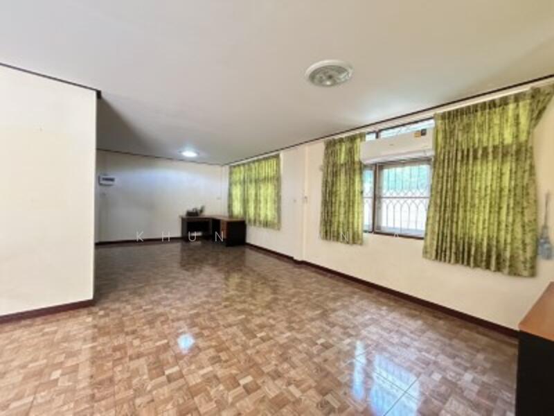 ให้เช่า - ถนนสุขุมวิท71 ซอยปรีดีพนมยงค์, กรุงเทพ