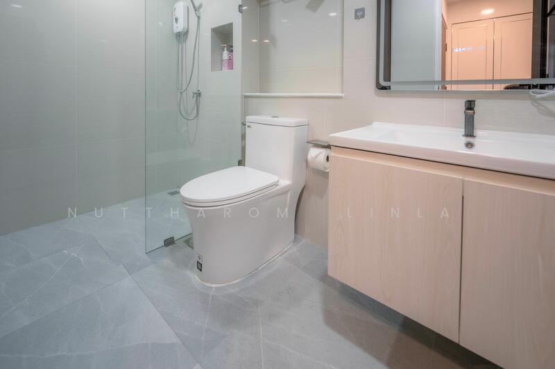 ขาย - 4-Br Townhouse near BTS Saint Louis (1585602), กรุงเทพ