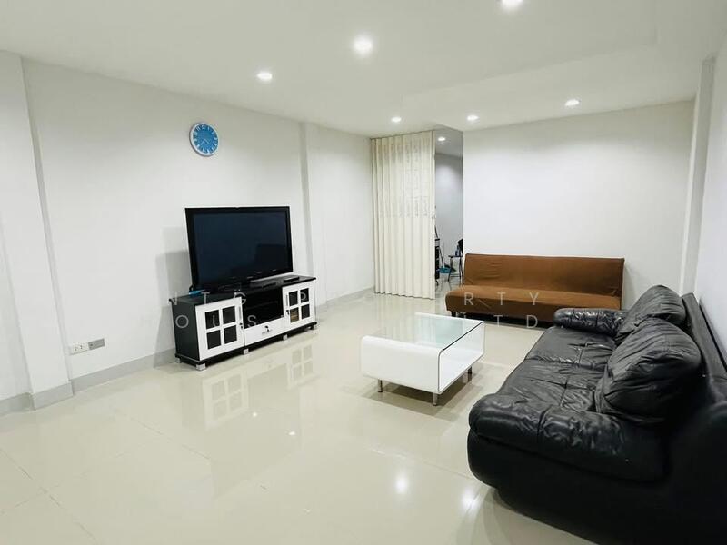 For Rent - NG014 ให้เช่า ทาวน์เฮ้าส์ ใกล้ ม.เกษตร พหลโยธิน 32 ใกล้ BTS เสนานิคม เพียง 700 เมตร, Bangkok