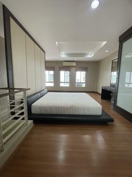 ขาย - Baan Klang Krung The Royal Vienna Ratchavipa - Ratchadaphisek : บ้านกลางกรุง เดอะ รอยัล เวียนนา รัชวิภา - รัชดาภิเษก, กรุงเทพ