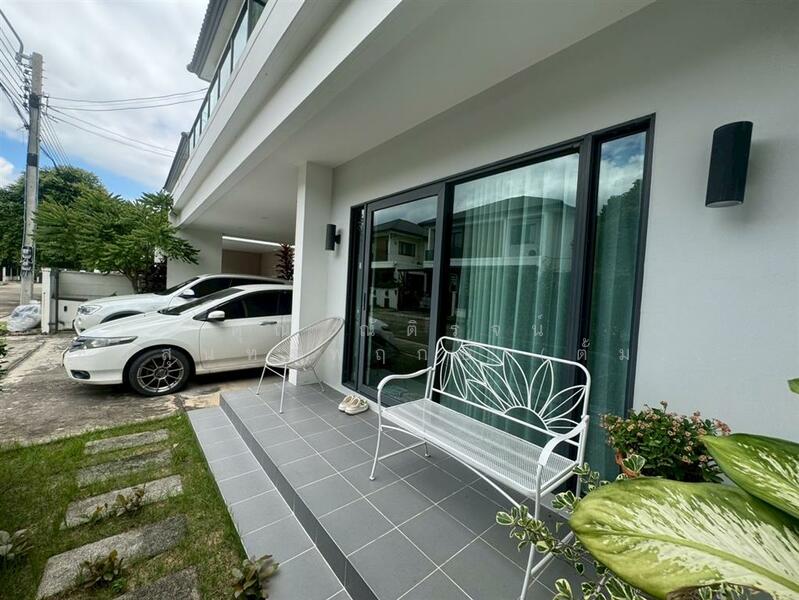 ขาย - Centro Wongwaen-Chatuchot (เซนโทร วงแหวน-จตุโชติ), กรุงเทพ