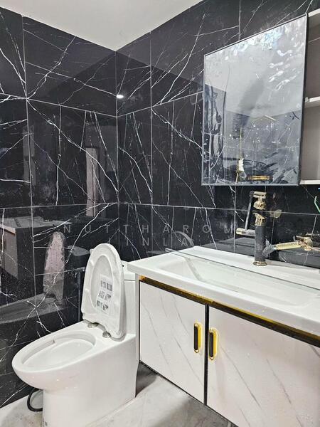 ขาย - Resorta Yen-Akat : รีสอร์ทต้า เย็นอากาศ, กรุงเทพ