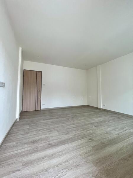 ขาย - ทาวน์เฮาส์ รีโนเวทใหม่ทั้งหลัง ซอยอุดมสุข 47, กรุงเทพ