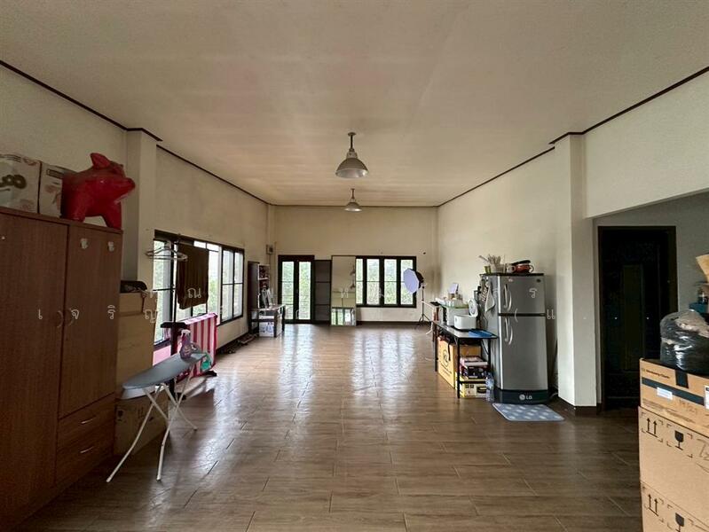 ขาย - บ้านเดี่ยว + ที่ดิน 2 ชั้น 316.4 ตร.ว. บ้านเดี่ยว + ที่ดิน ถนนปทุมธานี-บางปะหัน ใกล้โรงพยาบาลสามโคก, ปทุมธานี