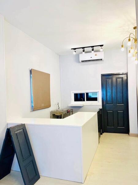 For Rent - ทำเลสาทรซอย 17 BTS เซนต์หลุยส์ ให้เช่าบ้าน เหมาะทำออฟฟิศ คาเฟ่ บาร์ลับ ทำเลดี, Bangkok