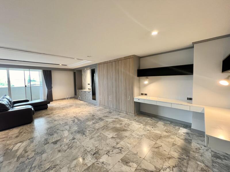 ขาย - D.S. Tower 1 Sukhumvit 33 : ดี.เอส. ทาวเวอร์ 1 สุขุมวิท 33, กรุงเทพ