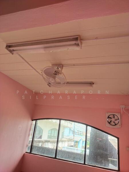 For Rent - ให้เช่า อาคารพาณิชย์ 3 ชั้น ทำเลทอง ใกล้แหล่งเศรษฐกิจและชุมชน เมืองสงขลา, Songkhla