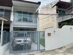 Pet Friendly 2 Bedrooms Townhouse Near Fisherman’s Village, สุราษฎร์ธานี