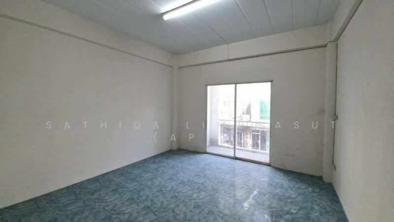 ให้เช่า - Commercial building in Nakluea, ชลบุรี