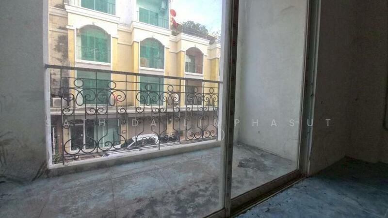 ให้เช่า - Commercial building in Nakluea, ชลบุรี