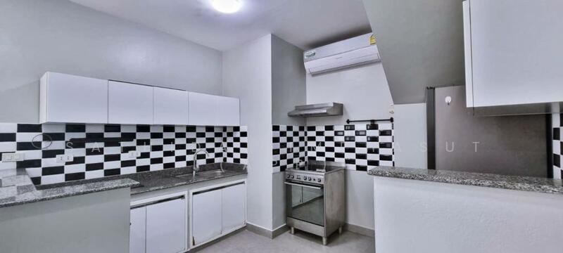 For Rent - Pool Villa In South Pattaya, Chon Buri (Pattaya)