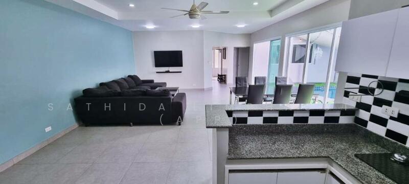 For Rent - Pool Villa In South Pattaya, Chon Buri