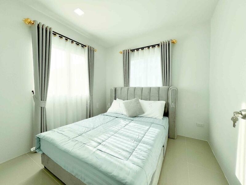For Sale - Two-Story Townhouse3 Bedrooms for Sale in Laem Chabang, Chon Buri
