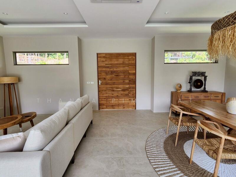 ขาย - Exquisite Bali-Style 2 Bedrooms Pool Villa in Maenam, สุราษฎร์ธานี