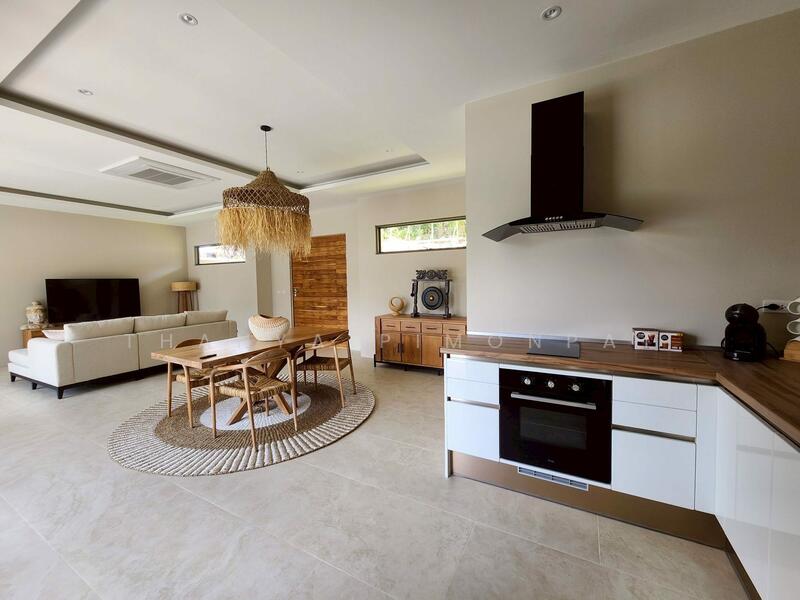 ขาย - Exquisite Bali-Style 2 Bedrooms Pool Villa in Maenam, สุราษฎร์ธานี