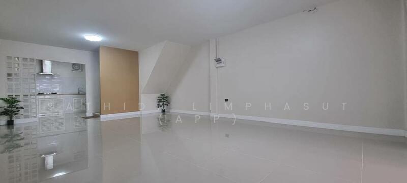 ขาย - Townhouse In Jomtien, ชลบุรี