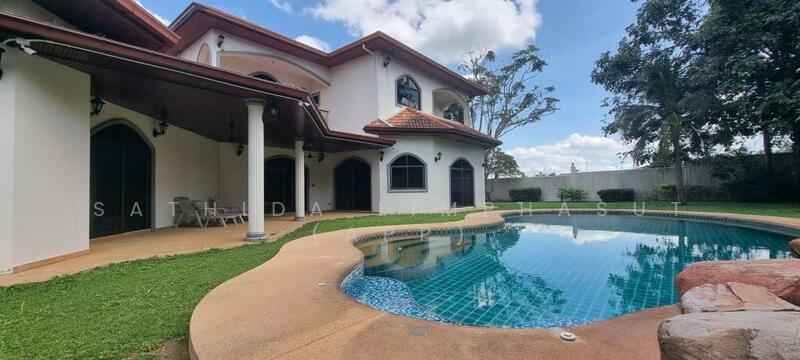 ให้เช่า - Luxury Mediterranean Villa, ชลบุรี