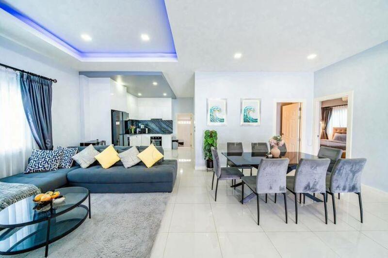 For Sale - View Point Village, Chon Buri (Pattaya)