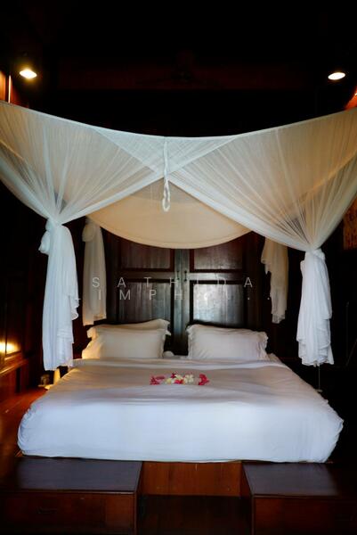 ให้เช่า - Business with Villa For Rent In Thappraya Area, ชลบุรี